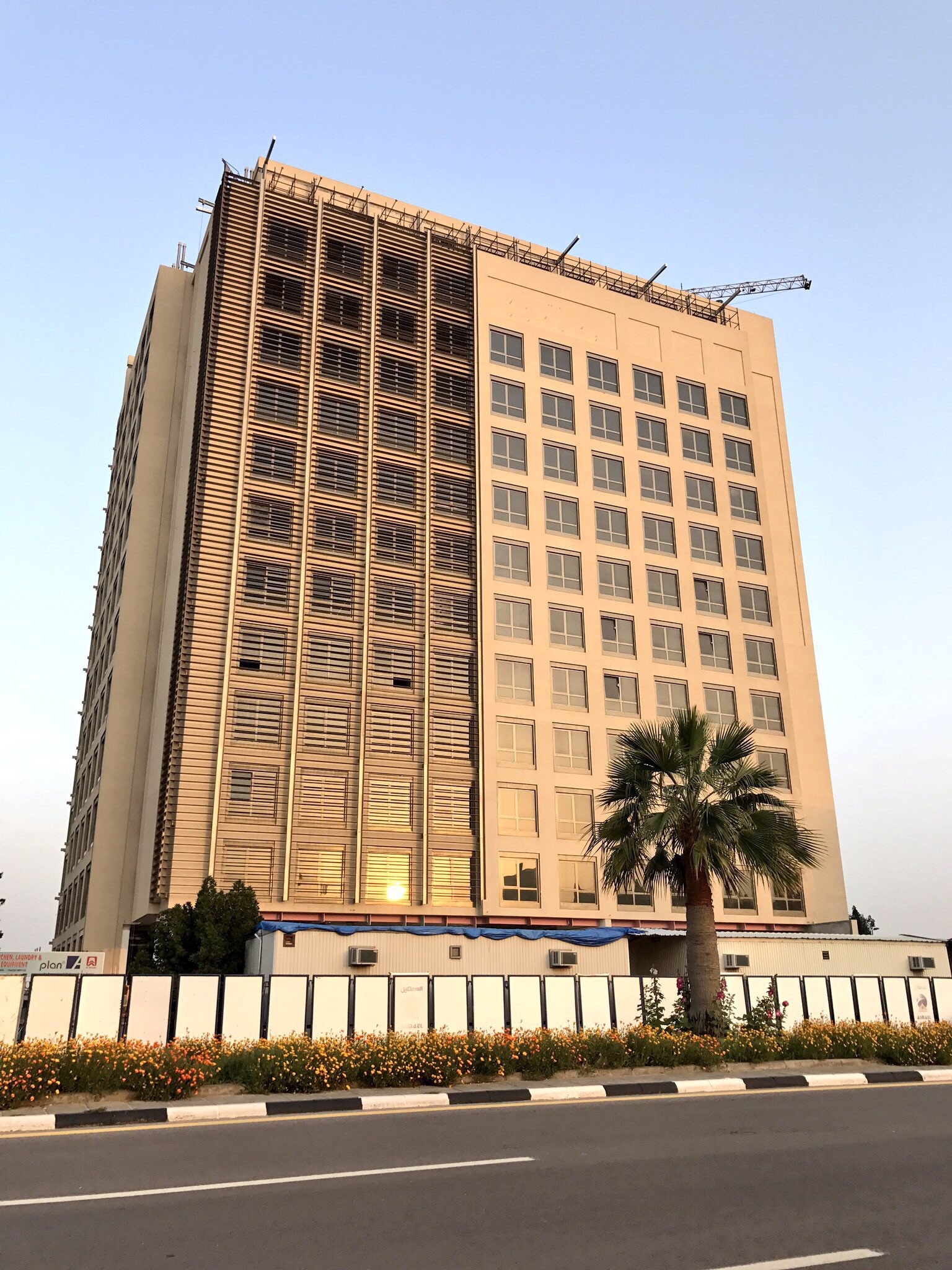 شركة الركن العاشر للمقاولات 