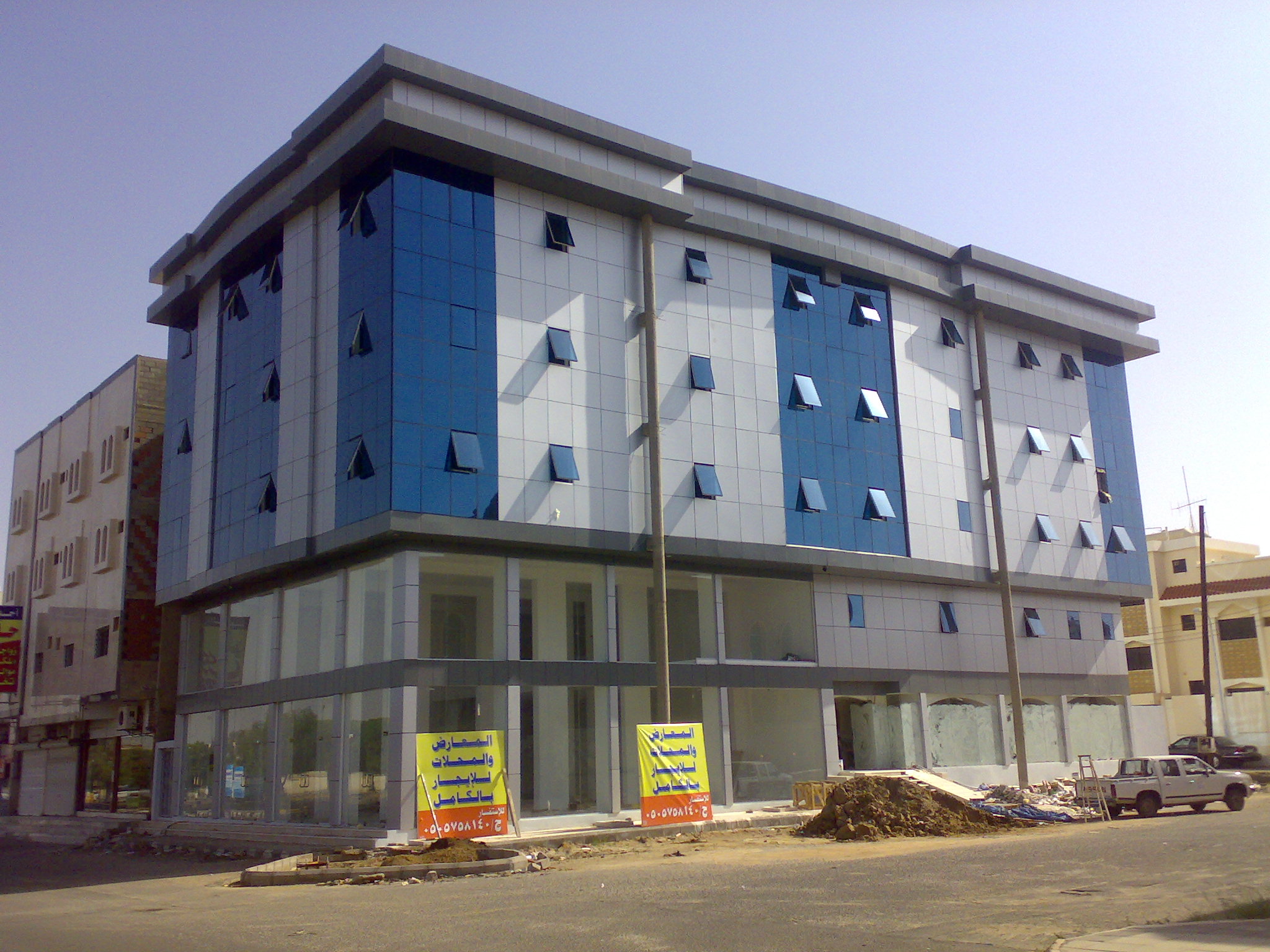 <p>واجهة في ابها</p>